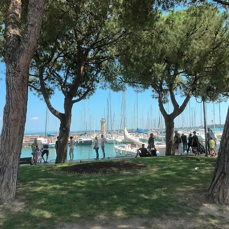 Appartamento Con Piscine A Desenzano