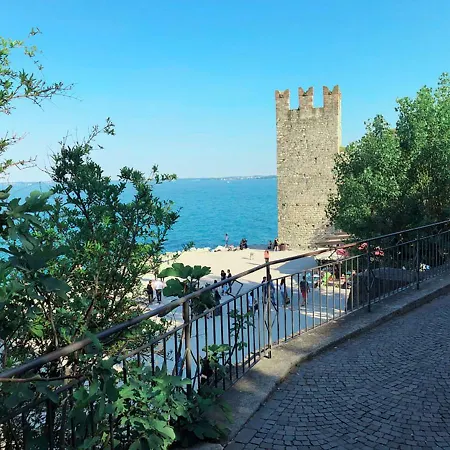 Con Piscine A Desenzano