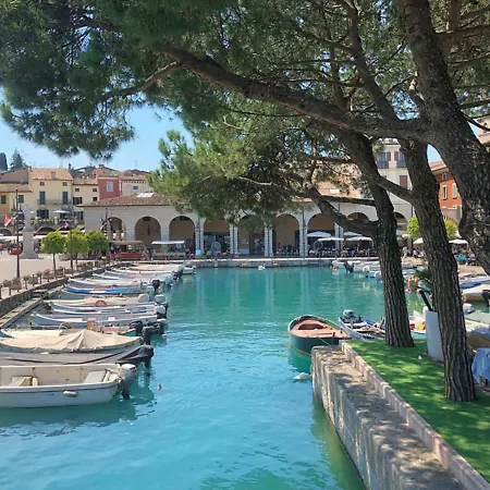 Con Piscine A Desenzano Desenzano del Garda